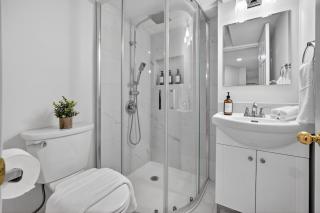 Elegant Family Getaway - Wellingdon Heights - 6