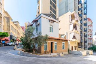 Dune 1-BR Apartment In Mar Mikhael - 1