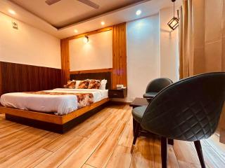 The Pine Woods A Four Star Luxury Resort In Mussoorie Near JW Marriott - Mussoorie - 2