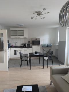 Eva's Holiday Home - 9