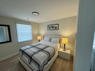 Stylish 3BR Home Near Moncton Airport Free Parking - 3