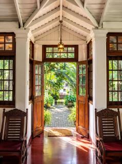 Colonial Residence Kandy Boutique Bungalow - 5
