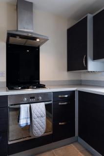The Corner House | 2-Bed with Free Parking - 3