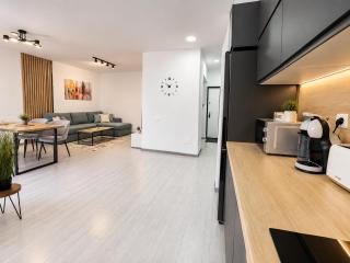 Bright & Quiet Mountain Brasov - private parking - 8