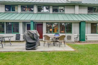 Stowe Ski, Bike & Hike Condo w/ Pools & Clubhouse - 7