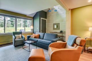 Stowe Ski, Bike & Hike Condo w/ Pools & Clubhouse - 6