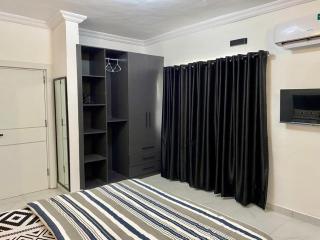C4 - Asher Court - 9