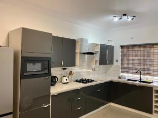 C4 - Asher Court - 1