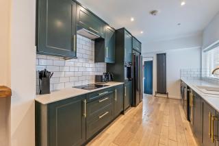 Contractor Stay 4-bed CV2 Close to Hospital and HS2 - 5