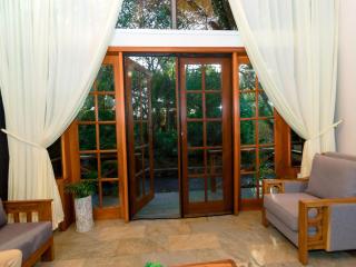 Glady's Private Garden Cabin - 5