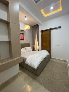 Midak Mews II - 4
