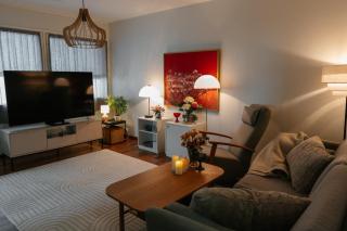 Arctic City Retreat by BookLapland - 0