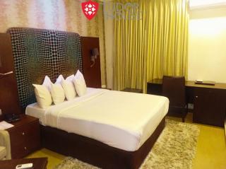 Tudor House Hotel - 2