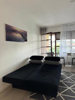 Comfort Apartment - Ruhe Oase - Balkon - Parkplatz - Self Check-in 24h - 4