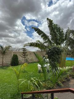 The Little Home Lodge - 2