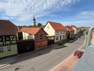 Ferienwohnung Heiter 2 Raum - ruhig - Balkon - Stellplatz - WLAN - Vollausstattung - Entspannung am Rande der 3 Gleichen - 6
