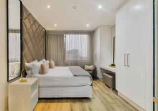 Sandton luxury apartment water power backup - 2