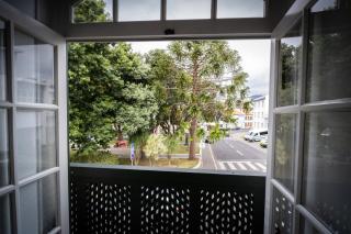 Aurora Hostel, Suítes, Quartos e Dormitórios no Coração de Angra do Heroísmo - 6