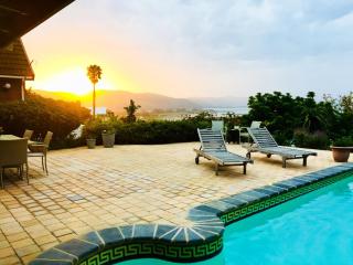 Knysna Holiday Home with Lagoon Views & Pool - 0