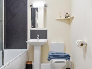 Trois Dorchester Drive - Uk32039 - 2