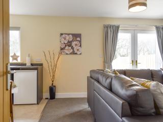 Due Dorchester Drive - Uk32036 - 7
