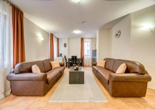 Warm Apartment at the Castle Complex with balcony - 2