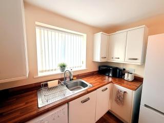 Bright & Cosy 1-Bed flat with Free Parking - 1