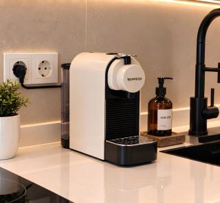 Luxury Stay with AC, City Center & Sunset Views - 8