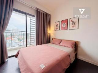 3BR Apartment at Sun Avenue with Greenery View - 9