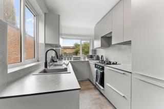 Cambridge Charm - Stylish & Pet Friendly - 2