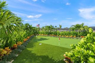 Luxury Pet Friendly Waterfront Home Private Pool & Dock in Resort Community Manatee Dreams at Hunters Point - 3