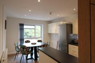 Exeter - 4 Bedroom & 4 Bathroom Apartment - Free Parking - 2