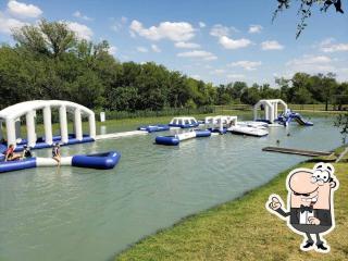 Luxury Family Retreat Near Wedding Venues - 5