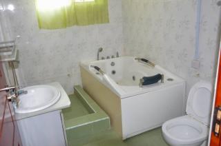 Silvergate Apartments - 1