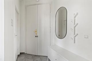 Spacious 2BR apartment near U3 metro - 8