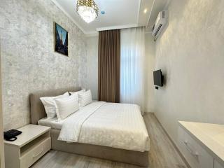 Royal Eloria Hotel - 1