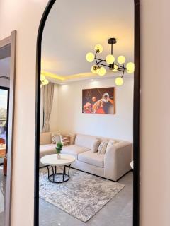 Cozy spacious Apartment - 0