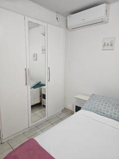 Lovely 2 bedroom condo with pool - 8