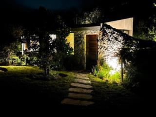 Bush Music Modern Farm Stone Cottage - 3