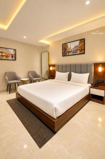 Hotel Dibakar Palace - 1