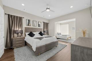 Spacious 3BR Home Near Samsung Tesla and Amazon Sleeps 8 - 9