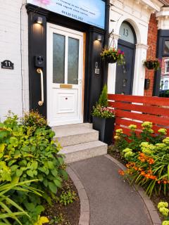 Heavenly Nights Guest House - Sheffield - 3