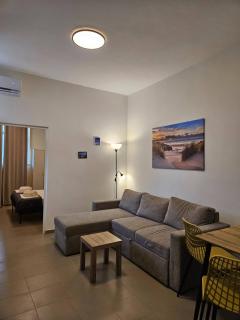 Azur Stay Burgas - self check-in and 2 bikes - 6