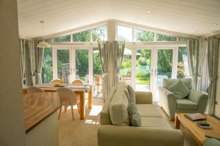 Ash Lodge - 9