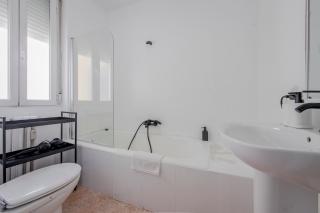 New Apt para 7pax en el corazon de Madrid-Centro - 4