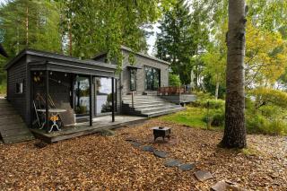 The lake house - boats, beach, sauna, dock and barbecue! - 8
