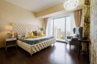 Aeon Towers Luxury 1BR • Skyline View & Bathtub - 0