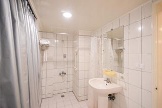 Duke Business Hotel - 5