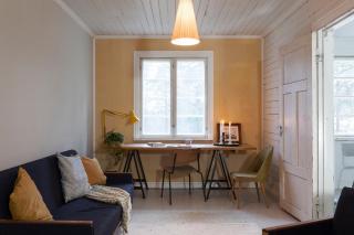 Bright and atmospheric apartment in a hundred year-old log house - 9