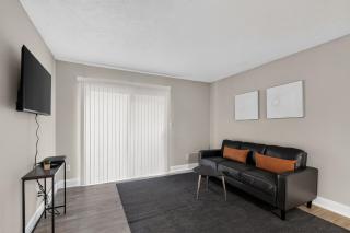 Inviting Apartment with Modern Comforts - 9